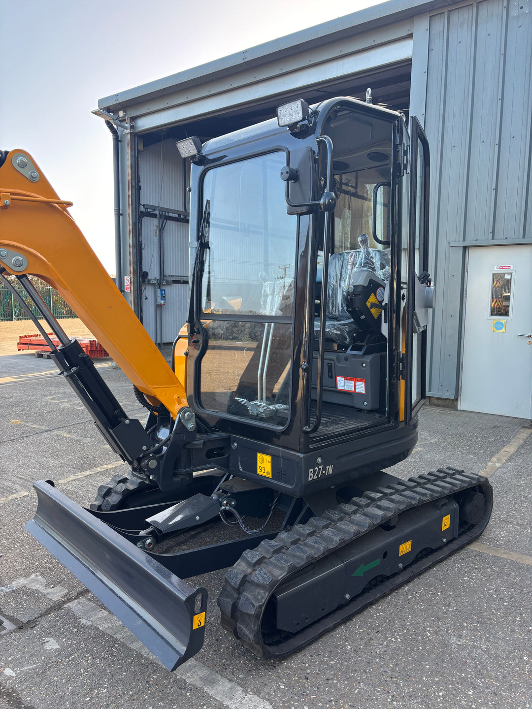 Buffalo B27-TN Mini Digger - 2.7 Tonnes