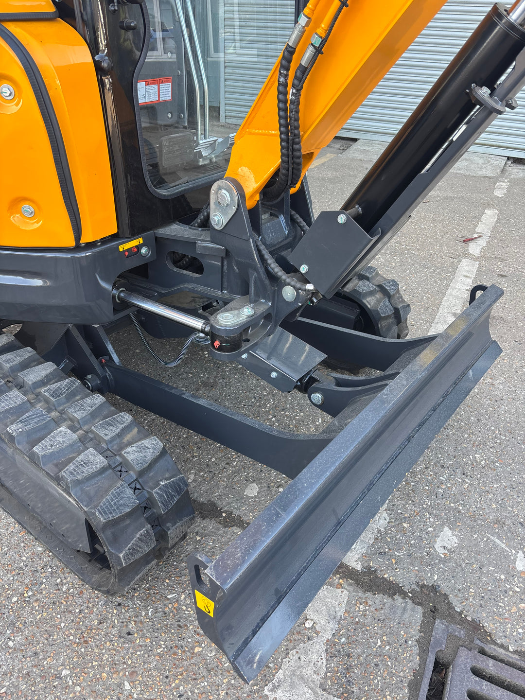 Buffalo B27-TN Mini Digger - 2.7 Tonnes