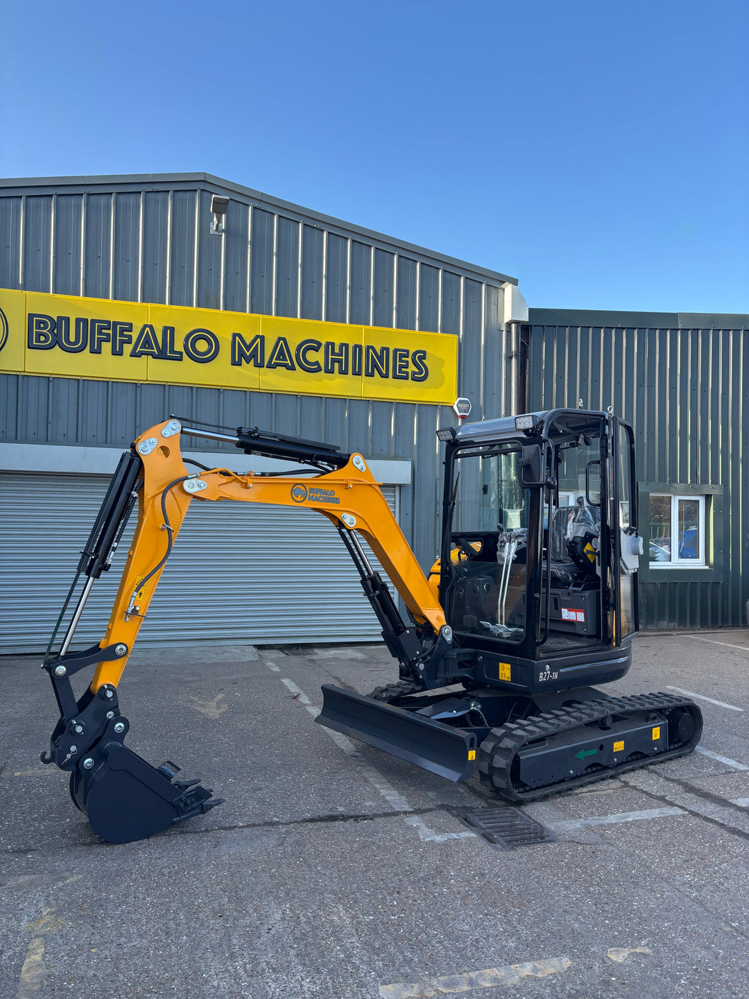 Buffalo B27-TN Mini Digger - 2.7 Tonnes