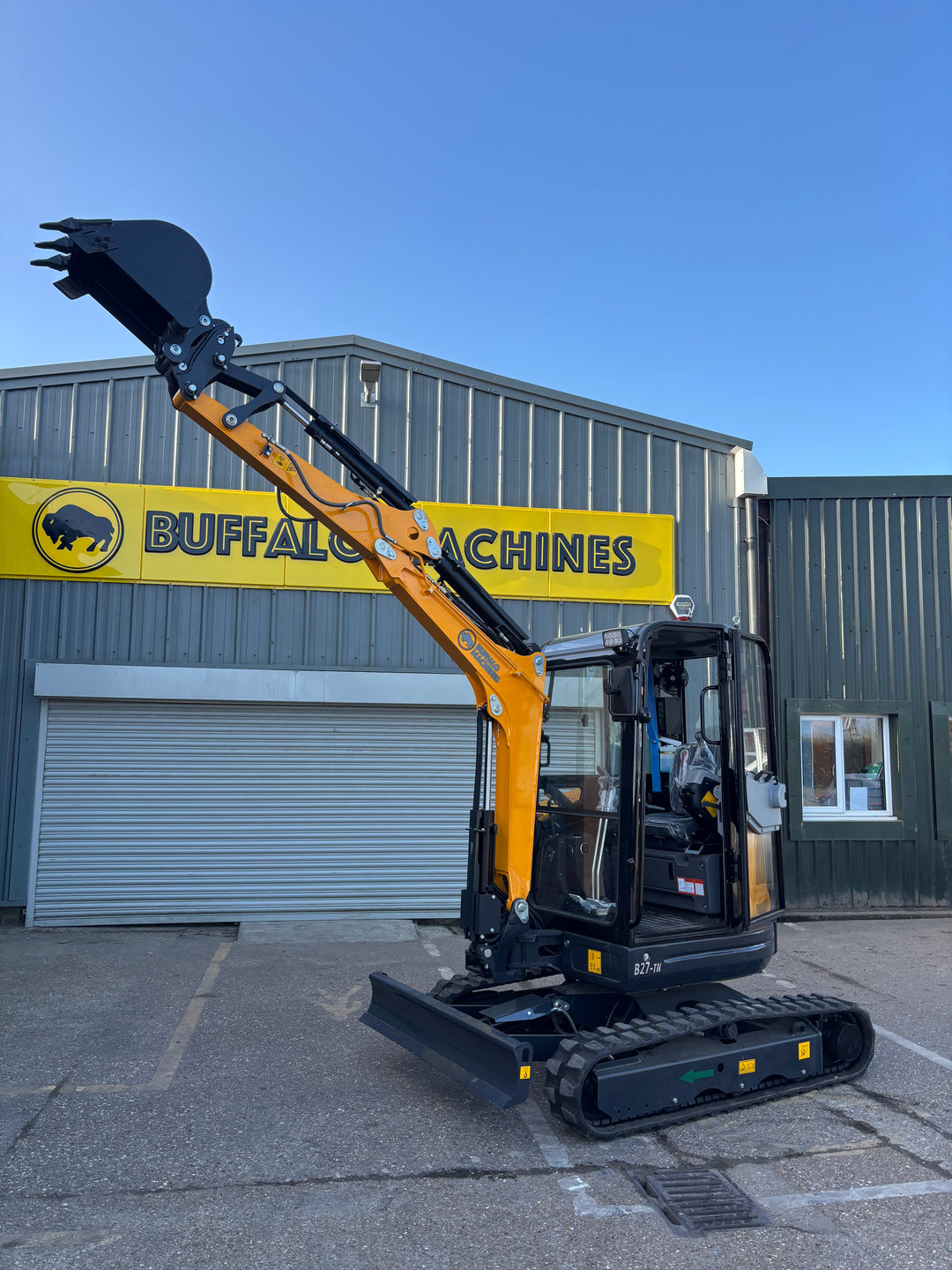 Buffalo B27-TN Mini Digger - 2.7 Tonnes