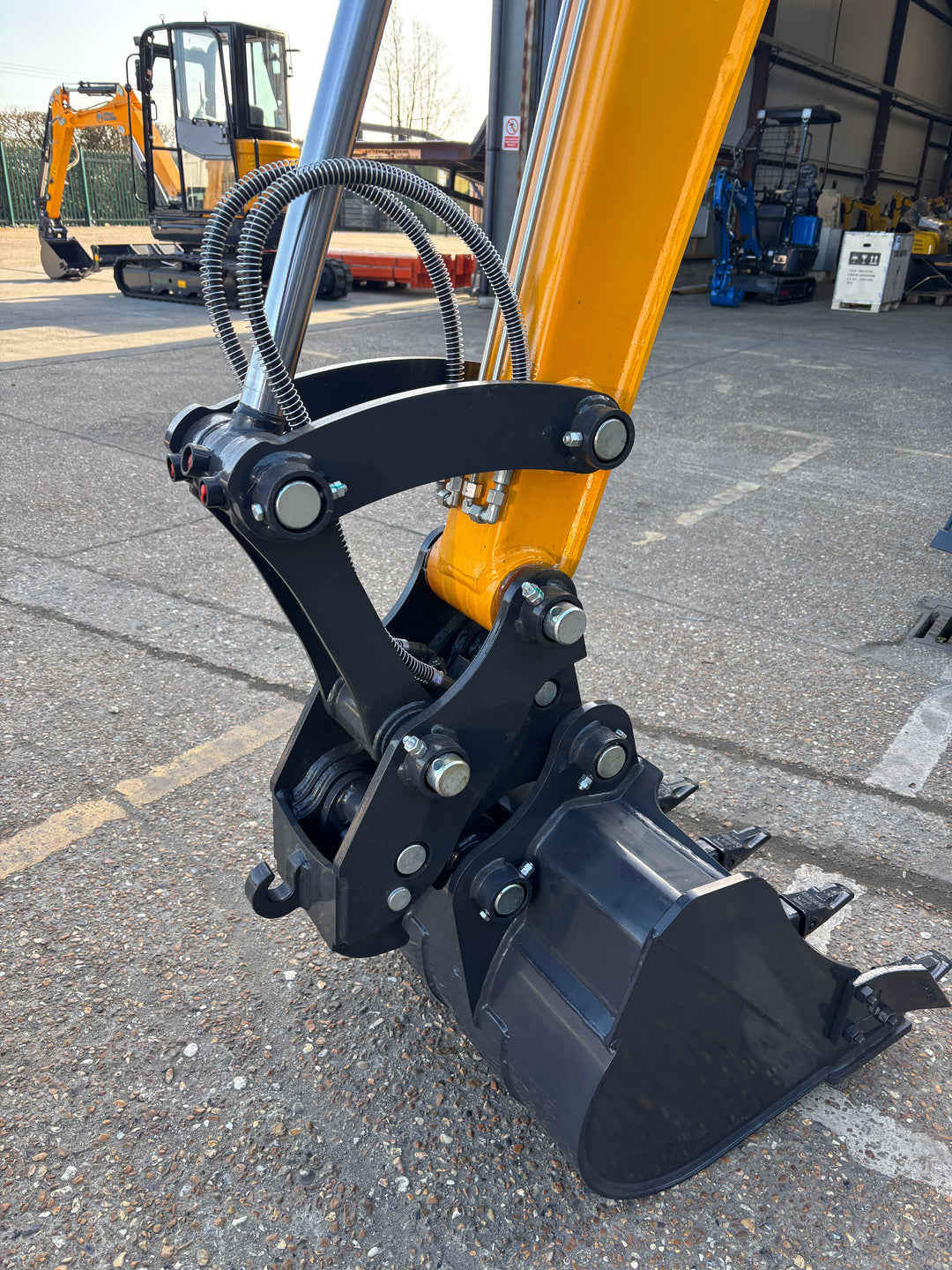 Buffalo B38-TN Mini Digger - 3.8 Tonnes
