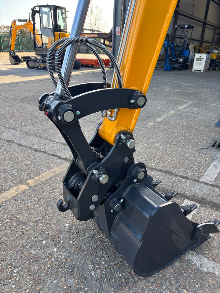 Buffalo B38-TN Mini Digger - 3.8 Tonnes
