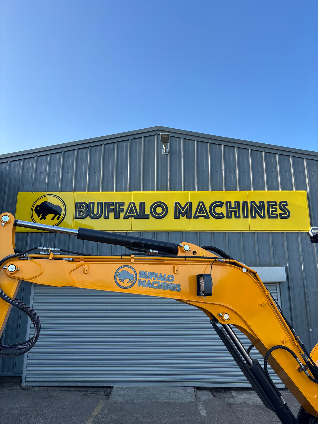 Buffalo B38-TN Mini Digger - 3.8 Tonnes