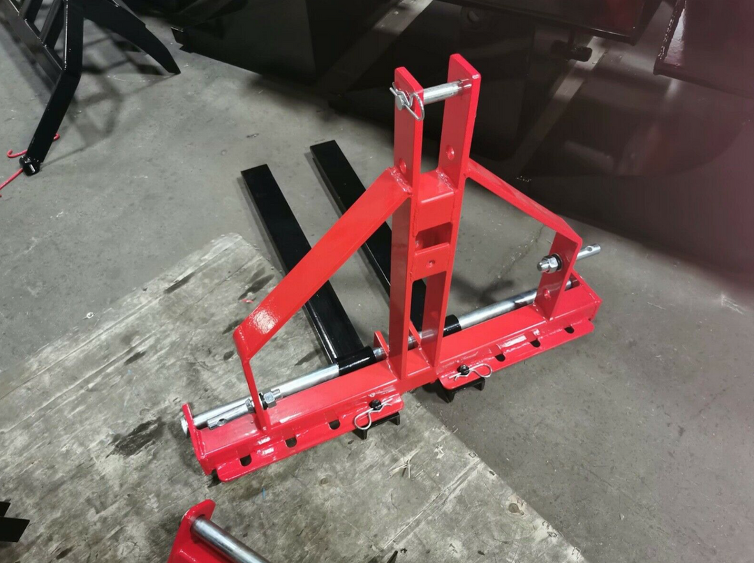 Compact Tractor Pallet Forks | Tractor Pallet Forks | Buffalo Machines